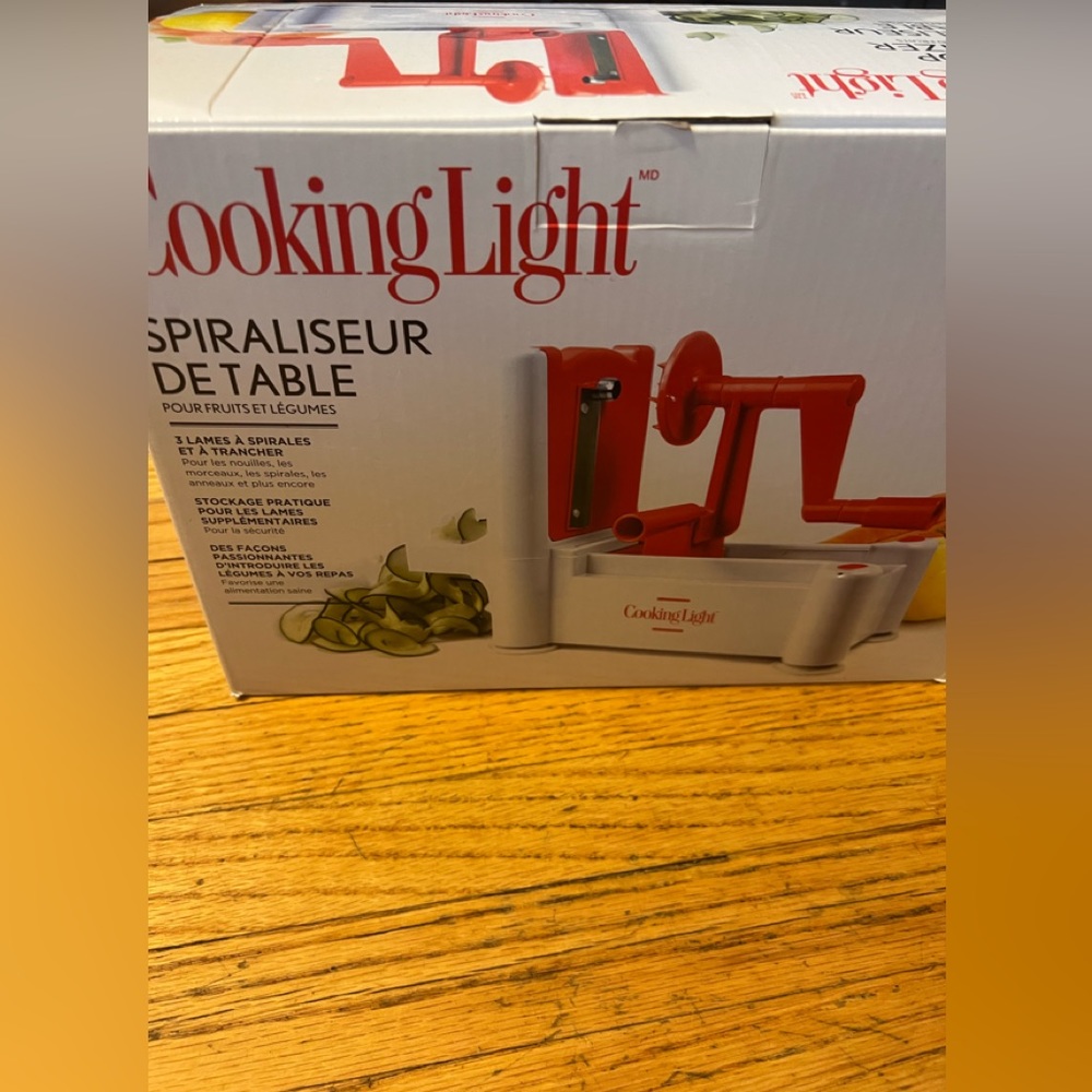 COPY - Brand new in the box shredder